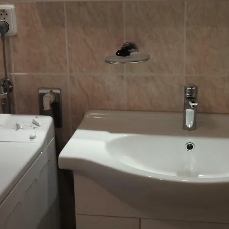 شقة Apartmanovy Dom Eliska بوبراد
