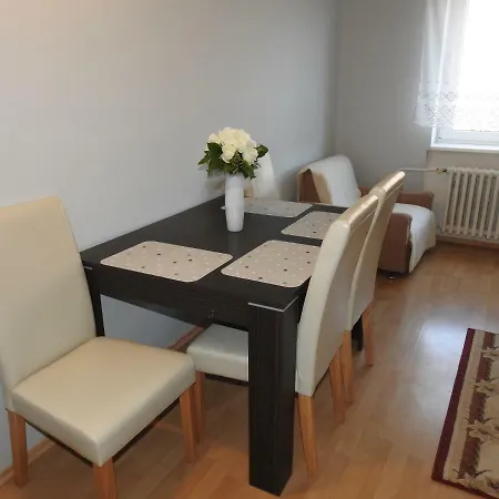 شقة Apartmanovy Dom Eliska بوبراد
