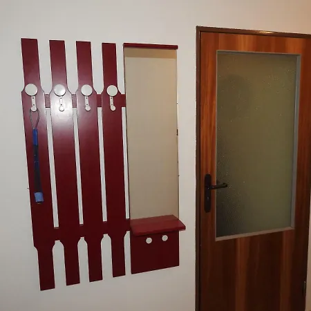 Apartmanovy Dom Eliska بوبراد
