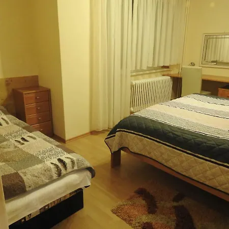 Appartamento Apartmánový Dom Eliška Poprad