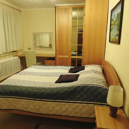 Apartmanovy Dom Eliska * بوبراد
